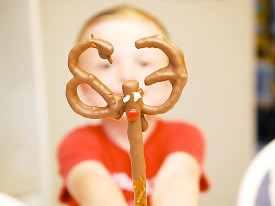 Chocolate-Dipped Reindeer Pretzels