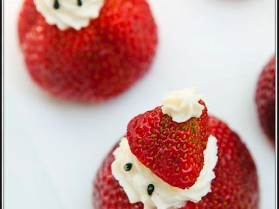 Simple Strawberry Santas