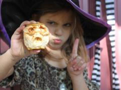 Shrunken Apple Heads
