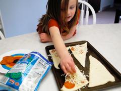 Crescent Roll Pizzas