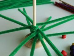 Pipe Cleaner Christmas Tree
