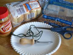 Easy Bagel Bird Feeders